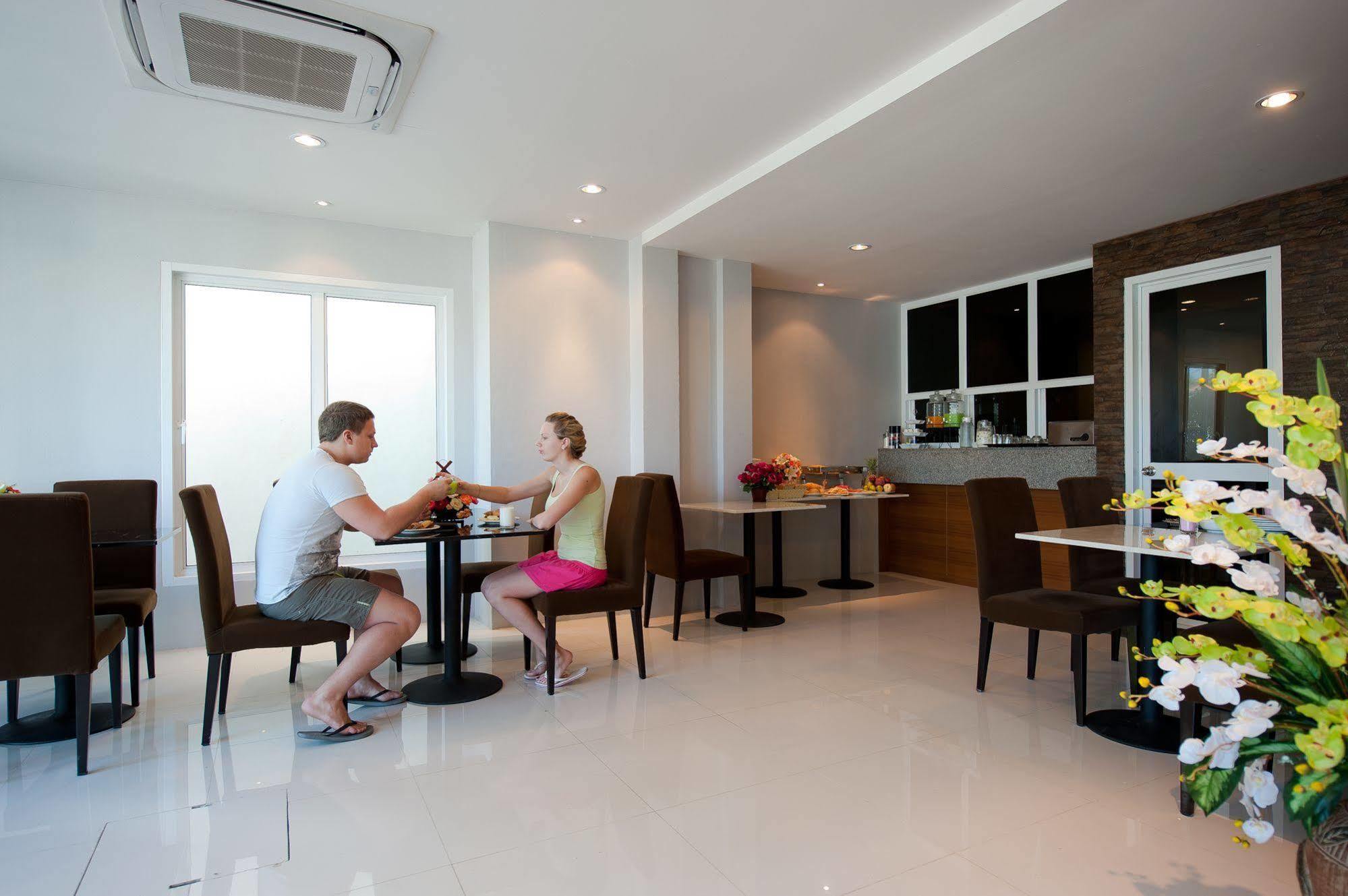 Rama Kata Beach Hotel מראה חיצוני תמונה
